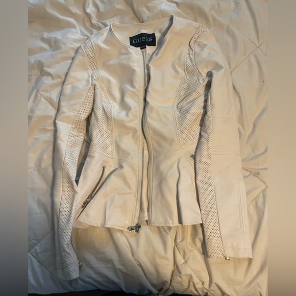Guess Jackets & Blazers - GUESS jacket